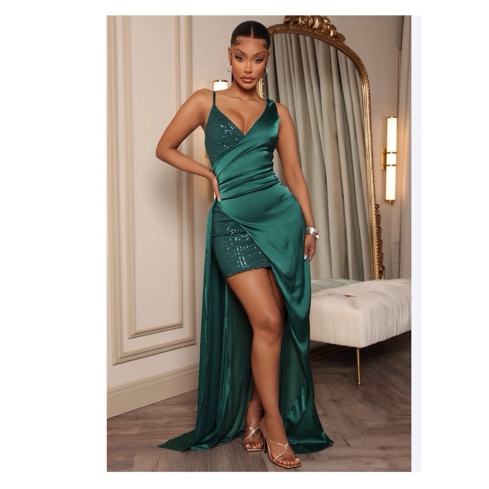 Fashion Nova Emerald High Low Dress with Sequins EUC XS
